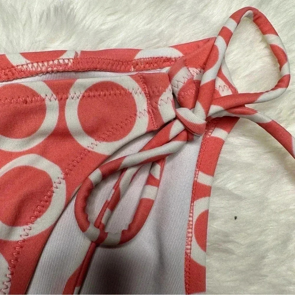 Victoria’s Secret Swim Bottoms Bikini Tie Sides Circles Peach & White Size Large - Picture 4 of 16